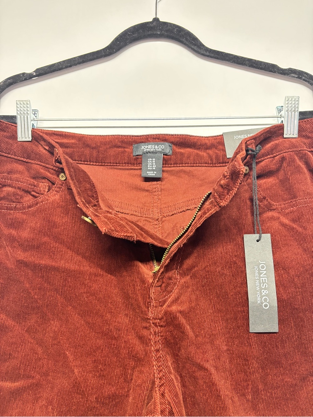 ✨Jones & Co Jones New York Burgundy Corduroy Pants Straight-Leg Crop Size 10 - Picture 8 of 16